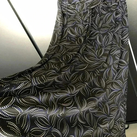 Investments Sleeveless,twisted waist detail,round neck,flare,stretch,dot print - Picture 4 of 12